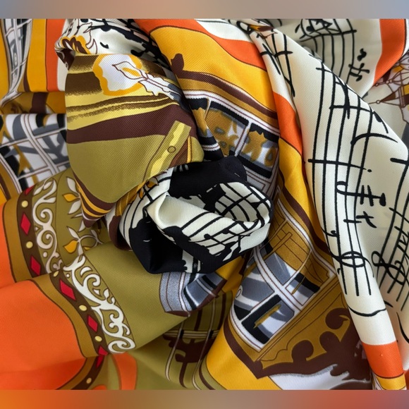 Silk big scarfwrap